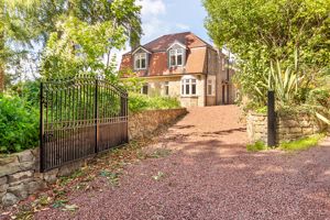 Photo 22- click for photo gallery